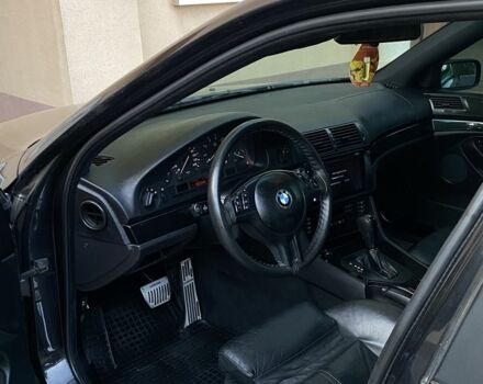 Черный БМВ 5 Серия, объемом двигателя 2.5 л и пробегом 295 тыс. км за 5500 $, фото 3 на Automoto.ua