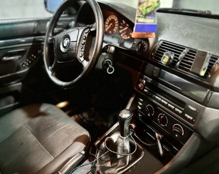 Черный БМВ 5 Серия, объемом двигателя 3 л и пробегом 500 тыс. км за 2700 $, фото 6 на Automoto.ua