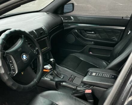 Чорний БМВ 5 Серія, об'ємом двигуна 3.5 л та пробігом 390 тис. км за 4150 $, фото 8 на Automoto.ua
