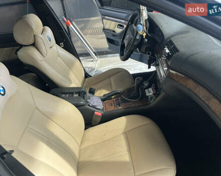 Чорний БМВ 5 Серія, об'ємом двигуна 2.93 л та пробігом 480 тис. км за 5200 $, фото 7 на Automoto.ua