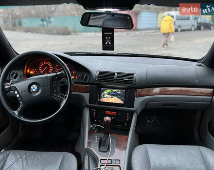 Черный БМВ 5 Серия, объемом двигателя 2.5 л и пробегом 300 тыс. км за 4300 $, фото 5 на Automoto.ua