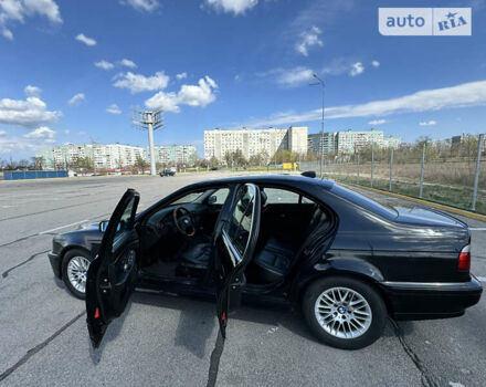 Черный БМВ 5 Серия, объемом двигателя 2.5 л и пробегом 645 тыс. км за 6000 $, фото 29 на Automoto.ua