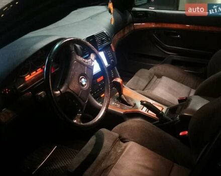 Чорний БМВ 5 Серія, об'ємом двигуна 2.93 л та пробігом 315 тис. км за 6000 $, фото 5 на Automoto.ua