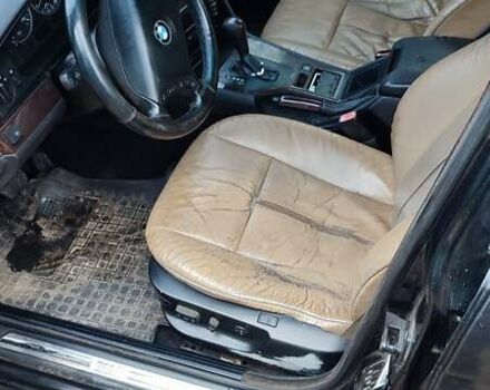 Чорний БМВ 5 Серія, об'ємом двигуна 2.17 л та пробігом 111 тис. км за 3700 $, фото 7 на Automoto.ua