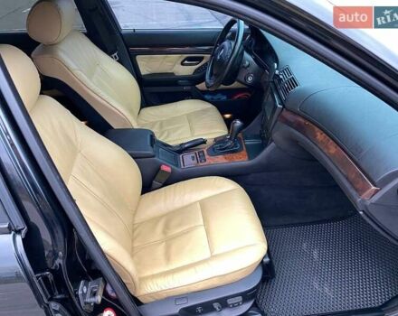 Чорний БМВ 5 Серія, об'ємом двигуна 2.93 л та пробігом 251 тис. км за 12000 $, фото 18 на Automoto.ua