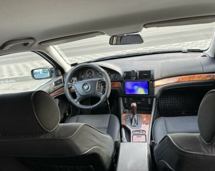 Черный БМВ 5 Серия, объемом двигателя 2.5 л и пробегом 300 тыс. км за 5700 $, фото 7 на Automoto.ua