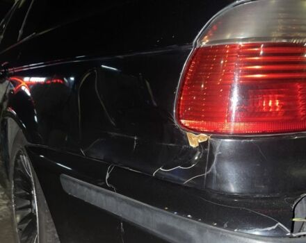 Чорний БМВ 5 Серія, об'ємом двигуна 2.9 л та пробігом 357 тис. км за 4000 $, фото 4 на Automoto.ua