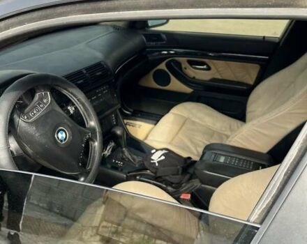 Черный БМВ 5 Серия, объемом двигателя 3.5 л и пробегом 300 тыс. км за 5199 $, фото 5 на Automoto.ua