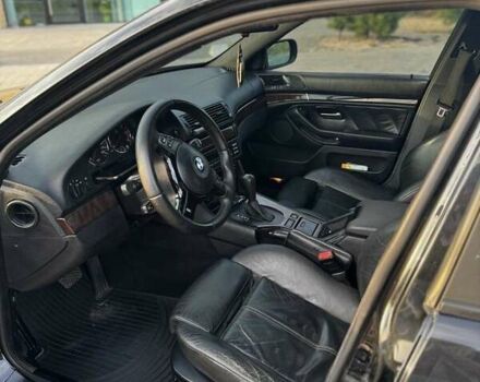Черный БМВ 5 Серия, объемом двигателя 3 л и пробегом 400 тыс. км за 7000 $, фото 27 на Automoto.ua