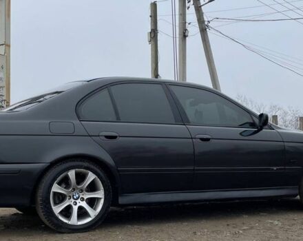 Чорний БМВ 5 Серія, об'ємом двигуна 3 л та пробігом 300 тис. км за 5600 $, фото 7 на Automoto.ua