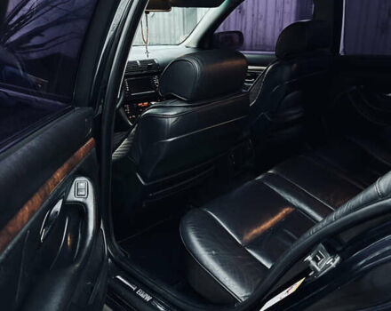 Чорний БМВ 5 Серія, об'ємом двигуна 3 л та пробігом 500 тис. км за 6000 $, фото 17 на Automoto.ua