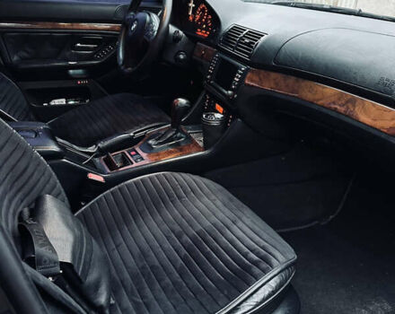 Чорний БМВ 5 Серія, об'ємом двигуна 3 л та пробігом 500 тис. км за 6000 $, фото 14 на Automoto.ua