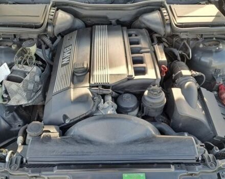 Черный БМВ 5 Серия, объемом двигателя 3 л и пробегом 236 тыс. км за 2350 $, фото 6 на Automoto.ua