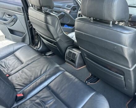 Черный БМВ 5 Серия, объемом двигателя 0 л и пробегом 335 тыс. км за 7700 $, фото 7 на Automoto.ua