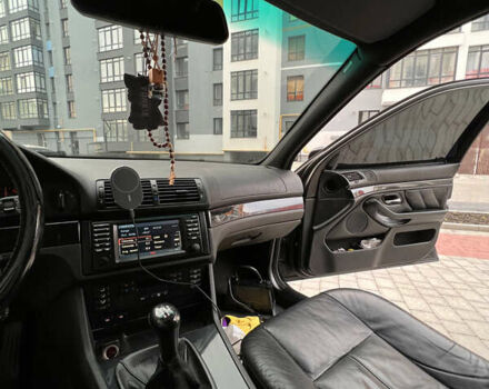 Черный БМВ 5 Серия, объемом двигателя 3 л и пробегом 346 тыс. км за 7500 $, фото 28 на Automoto.ua