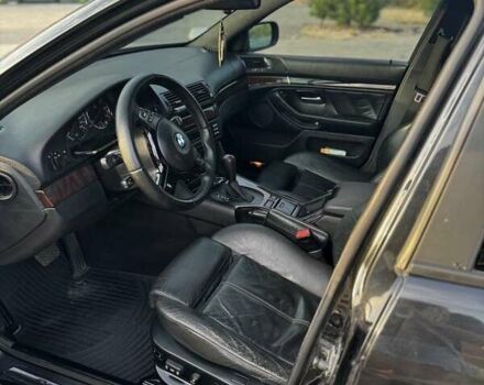Черный БМВ 5 Серия, объемом двигателя 3 л и пробегом 400 тыс. км за 7000 $, фото 36 на Automoto.ua