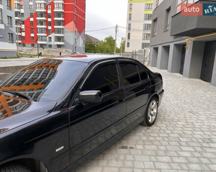 Черный БМВ 5 Серия, объемом двигателя 3 л и пробегом 346 тыс. км за 7500 $, фото 3 на Automoto.ua