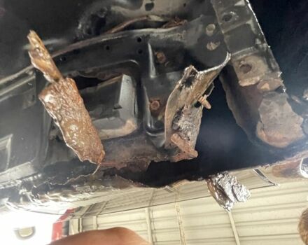 Чорний БМВ 5 Серія, об'ємом двигуна 2.9 л та пробігом 357 тис. км за 4000 $, фото 2 на Automoto.ua