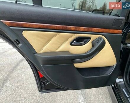 Чорний БМВ 5 Серія, об'ємом двигуна 2.93 л та пробігом 251 тис. км за 12000 $, фото 21 на Automoto.ua