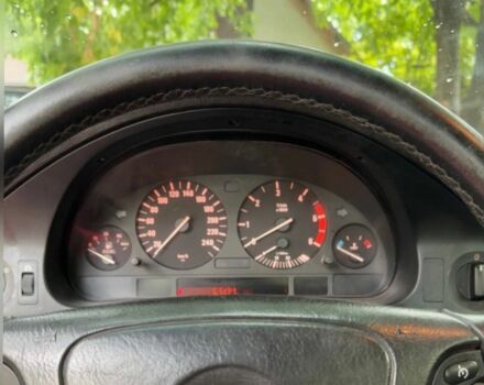 Черный БМВ 5 Серия, объемом двигателя 2.5 л и пробегом 395 тыс. км за 4999 $, фото 7 на Automoto.ua