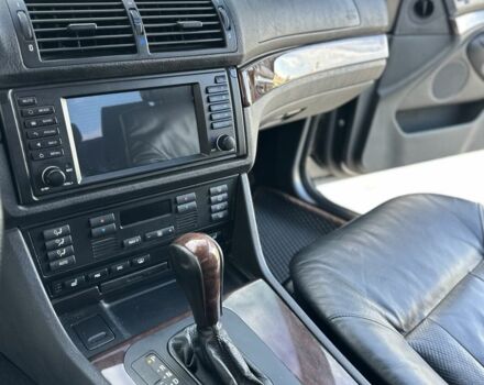 Черный БМВ 5 Серия, объемом двигателя 0 л и пробегом 335 тыс. км за 7700 $, фото 3 на Automoto.ua