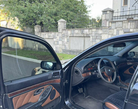 Черный БМВ 5 Серия, объемом двигателя 2.93 л и пробегом 450 тыс. км за 6000 $, фото 9 на Automoto.ua