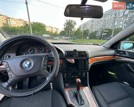 Черный БМВ 5 Серия, объемом двигателя 2.5 л и пробегом 300 тыс. км за 5700 $, фото 3 на Automoto.ua
