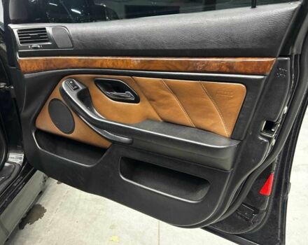 Черный БМВ 5 Серия, объемом двигателя 3 л и пробегом 450 тыс. км за 5700 $, фото 18 на Automoto.ua