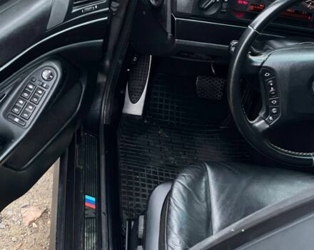 Чорний БМВ 5 Серія, об'ємом двигуна 3 л та пробігом 300 тис. км за 5600 $, фото 22 на Automoto.ua