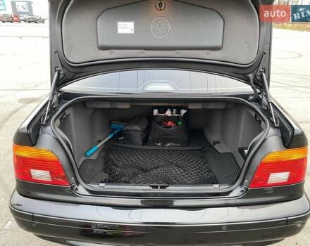 Чорний БМВ 5 Серія, об'ємом двигуна 2.93 л та пробігом 251 тис. км за 12000 $, фото 12 на Automoto.ua