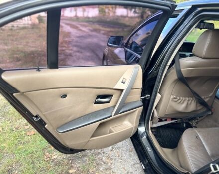 Черный БМВ 5 Серия, объемом двигателя 3 л и пробегом 500 тыс. км за 3350 $, фото 15 на Automoto.ua