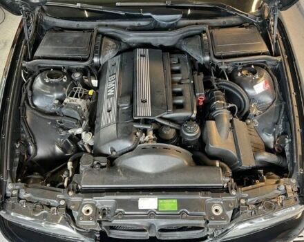 Черный БМВ 5 Серия, объемом двигателя 2.5 л и пробегом 355 тыс. км за 2400 $, фото 7 на Automoto.ua