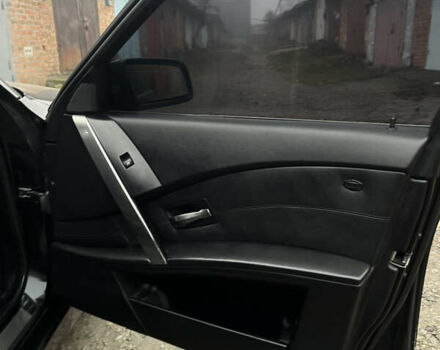 Чорний БМВ 5 Серія, об'ємом двигуна 3 л та пробігом 370 тис. км за 8300 $, фото 25 на Automoto.ua