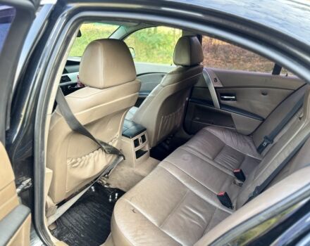 Черный БМВ 5 Серия, объемом двигателя 3 л и пробегом 500 тыс. км за 3350 $, фото 14 на Automoto.ua