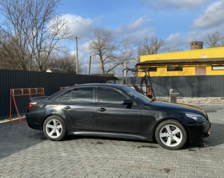Чорний БМВ 5 Серія, об'ємом двигуна 3 л та пробігом 3 тис. км за 11000 $, фото 1 на Automoto.ua