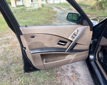 Черный БМВ 5 Серия, объемом двигателя 3 л и пробегом 500 тыс. км за 3350 $, фото 12 на Automoto.ua