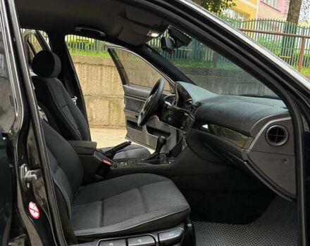 Черный БМВ 5 Серия, объемом двигателя 3 л и пробегом 454 тыс. км за 6999 $, фото 8 на Automoto.ua