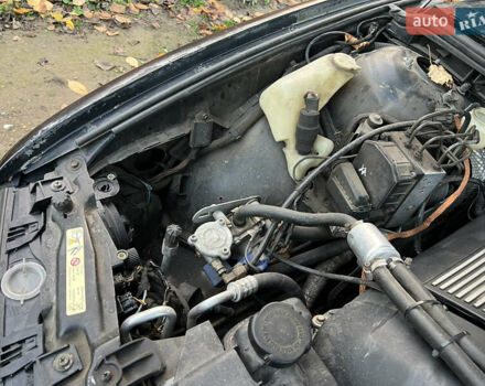 Черный БМВ 5 Серия, объемом двигателя 2.17 л и пробегом 455 тыс. км за 3999 $, фото 37 на Automoto.ua