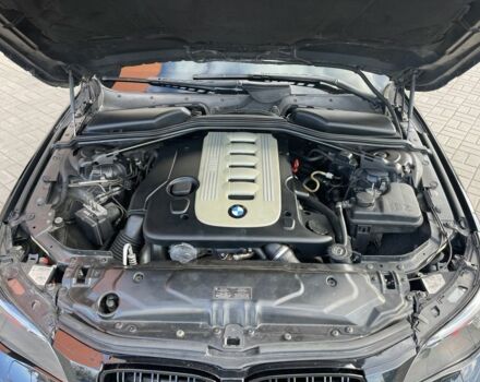 Черный БМВ 5 Серия, объемом двигателя 3 л и пробегом 320 тыс. км за 12000 $, фото 13 на Automoto.ua