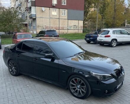 Черный БМВ 5 Серия, объемом двигателя 3 л и пробегом 320 тыс. км за 12000 $, фото 4 на Automoto.ua