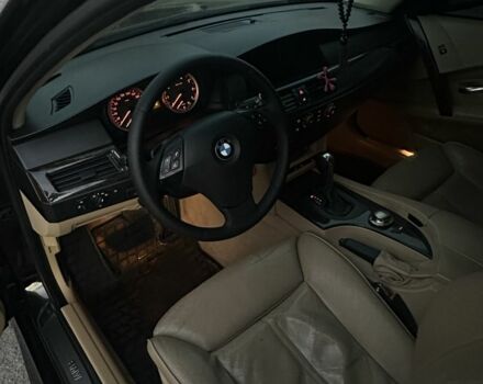 Чорний БМВ 5 Серія, об'ємом двигуна 3 л та пробігом 330 тис. км за 10500 $, фото 4 на Automoto.ua