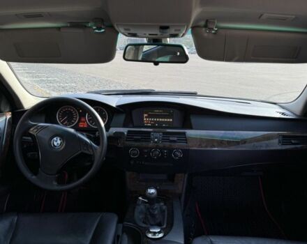 Чорний БМВ 5 Серія, об'ємом двигуна 3 л та пробігом 350 тис. км за 4100 $, фото 15 на Automoto.ua