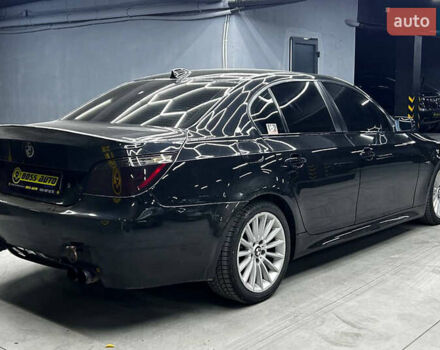 БМВ 5 Серия 2004 в Черновцах на Automoto.ua Черный БМВ 5 Серия, объемом двигателя 2.99 л и пробегом 360 тыс. км за 11400 $, фото 5 на Automoto.ua