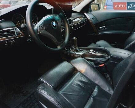 Чорний БМВ 5 Серія, об'ємом двигуна 4.4 л та пробігом 297 тис. км за 7500 $, фото 3 на Automoto.ua