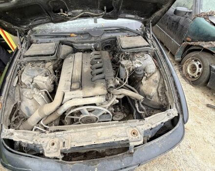 Черный БМВ 5 Серия, объемом двигателя 3 л и пробегом 3 тыс. км за 1000 $, фото 3 на Automoto.ua