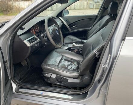 Черный БМВ 5 Серия, объемом двигателя 3 л и пробегом 300 тыс. км за 4499 $, фото 12 на Automoto.ua