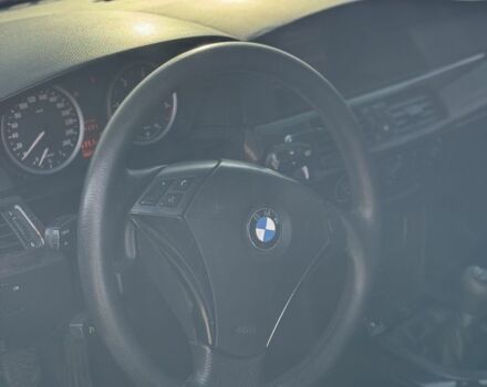Чорний БМВ 5 Серія, об'ємом двигуна 3 л та пробігом 350 тис. км за 4100 $, фото 11 на Automoto.ua
