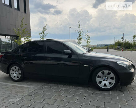 Черный БМВ 5 Серия, объемом двигателя 3 л и пробегом 312 тыс. км за 8700 $, фото 3 на Automoto.ua