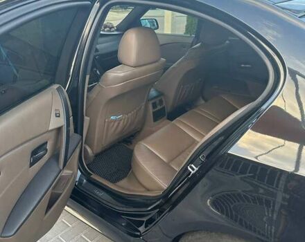 Чорний БМВ 5 Серія, об'ємом двигуна 3 л та пробігом 247 тис. км за 11500 $, фото 13 на Automoto.ua
