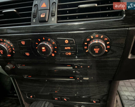 Чорний БМВ 5 Серія, об'ємом двигуна 3 л та пробігом 291 тис. км за 11900 $, фото 51 на Automoto.ua